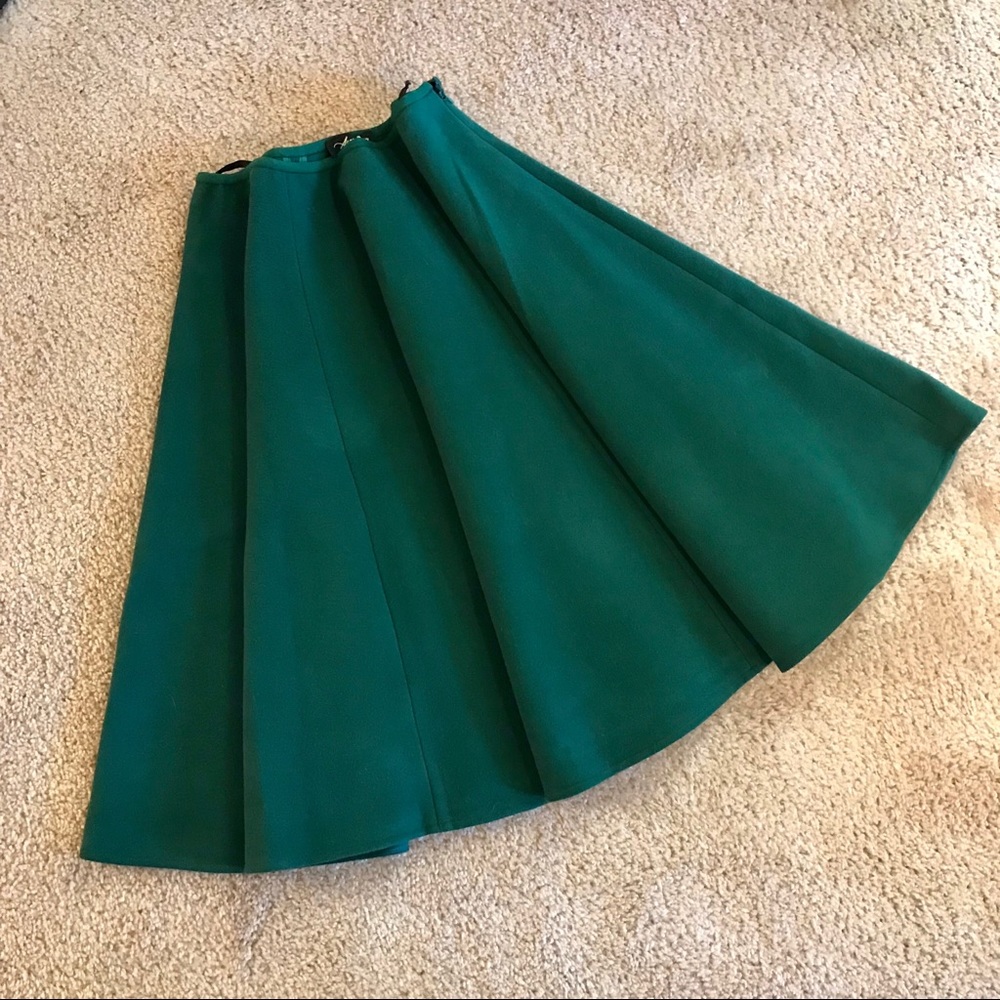 Pleated winter skirt - Green emerald